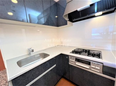 【キッチン】 | リーガル京町堀 | L字型のキッチン！使いやすい！収納も豊富！