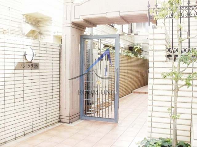 メゾンクラッソのエントランス|エントランスです。