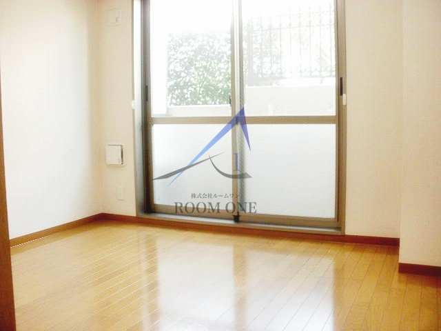 メゾンクラッソの居間・リビング|洋室のお部屋です。