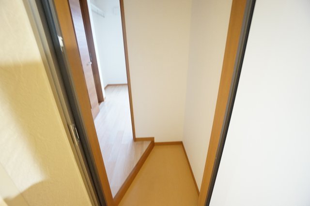 ラブィーエスパ―スの玄関