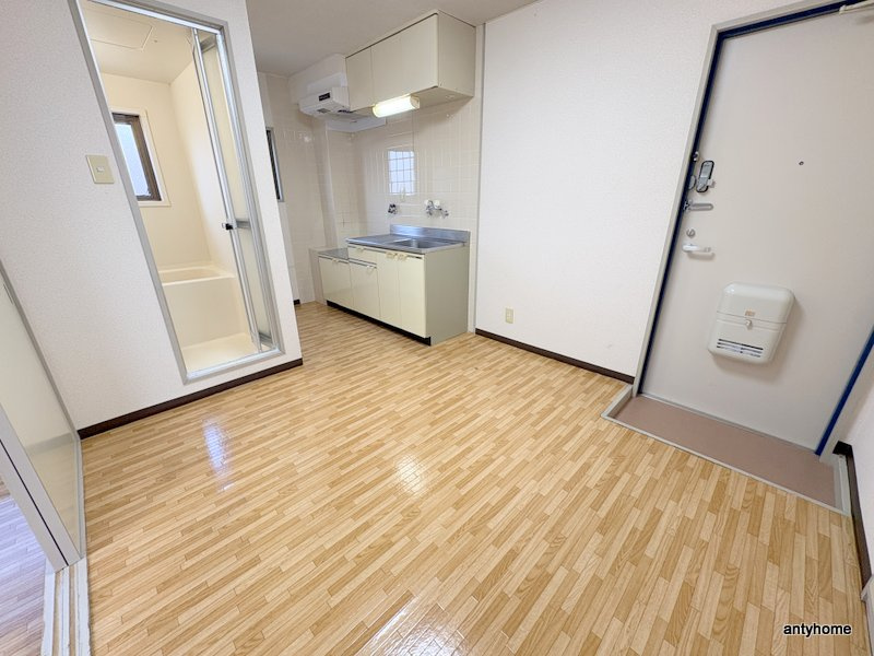 ロイヤルハイム新深江の洋室