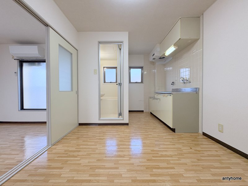 ロイヤルハイム新深江の居間・リビング