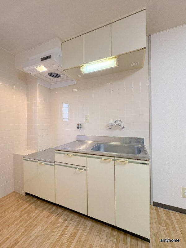 ロイヤルハイム新深江のキッチン