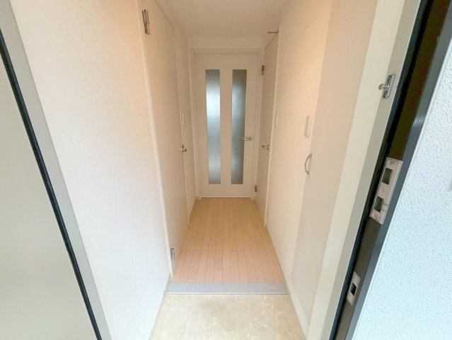 サンプレイスの玄関