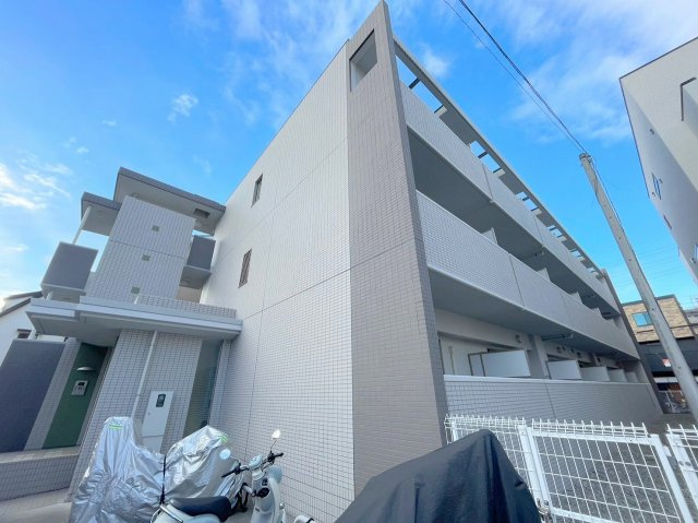 サンプレイスの外観