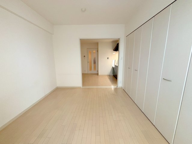 サンプレイスの洋室