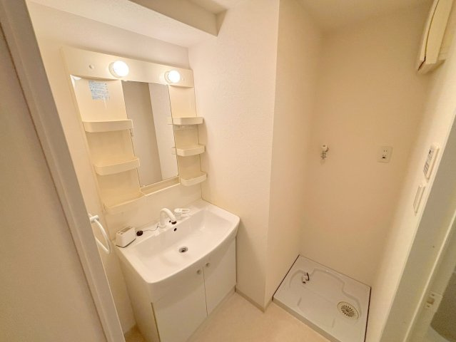 サンプレイスの洗面所