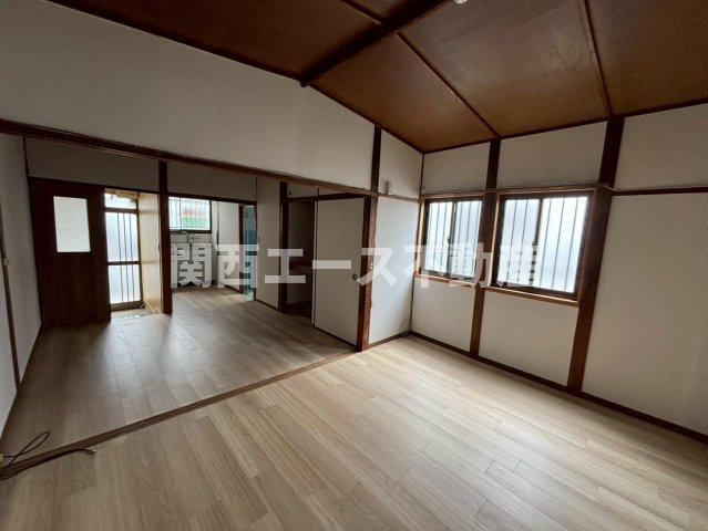  | 南荘町貸家