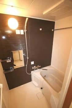 【浴室】 | モン・シャトー永福町 | 追い焚き機能、浴室乾燥機付きバス。