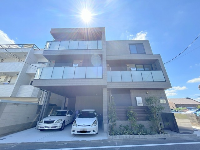 ＨＡＲＵ　ＴＥＲＲＡＣＥ