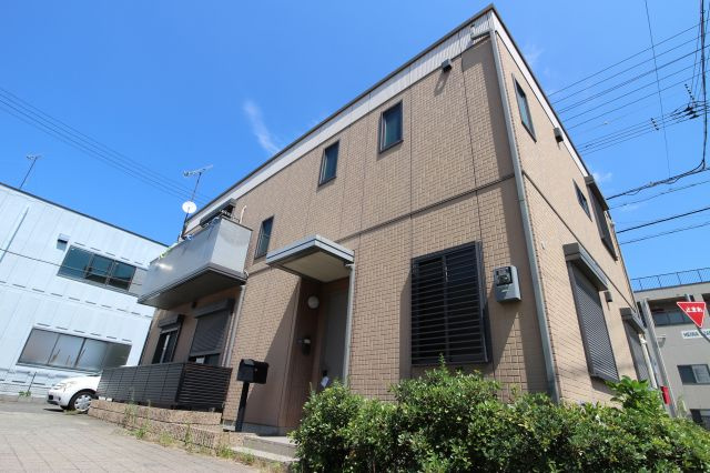 パルモ赤羽B棟の外観