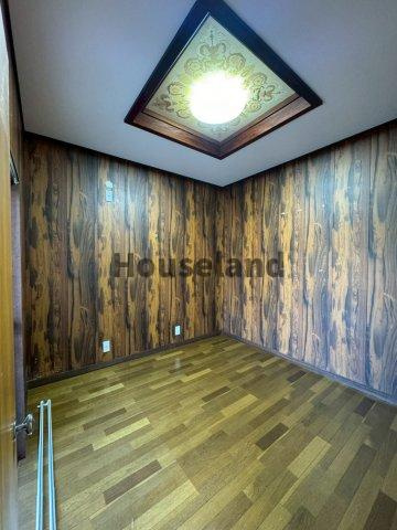 岩出市水栖戸建の洋室