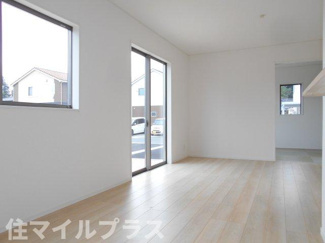 【居間・リビング】 | 西郷村米中山前新築一戸建て3棟 | こちらの居間で趣味の時間をお楽しみください