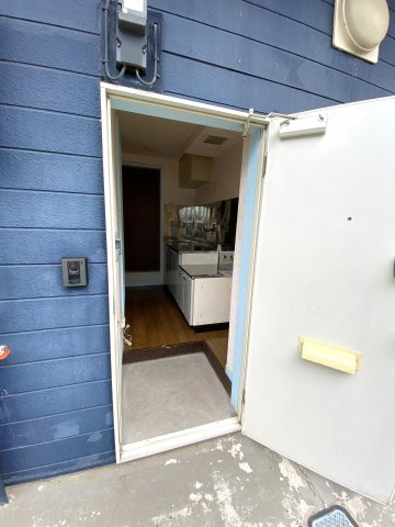 ドルフィンの玄関