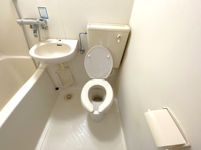 ドルフィンのトイレ