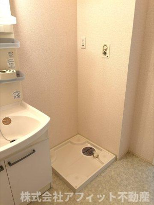 【その他】 | グレイスヒルズ蔵王 D棟 | 屋根付き駐輪場