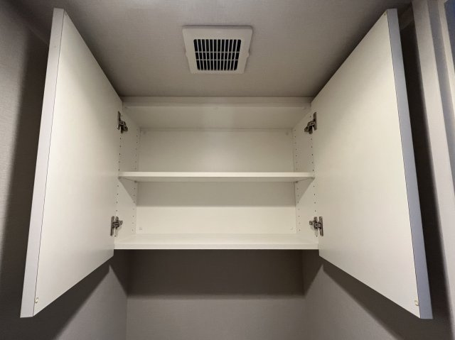 アーリアレジデンス南町田の収納|トイレ上部の収納
