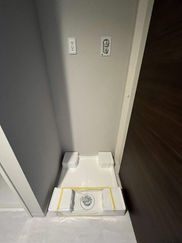 アーリアレジデンス南町田のランドリースペース|洗濯機防水パンです。