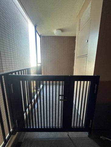 アーリアレジデンス南町田のその他|プライベート性が確保できる玄関ポーチ