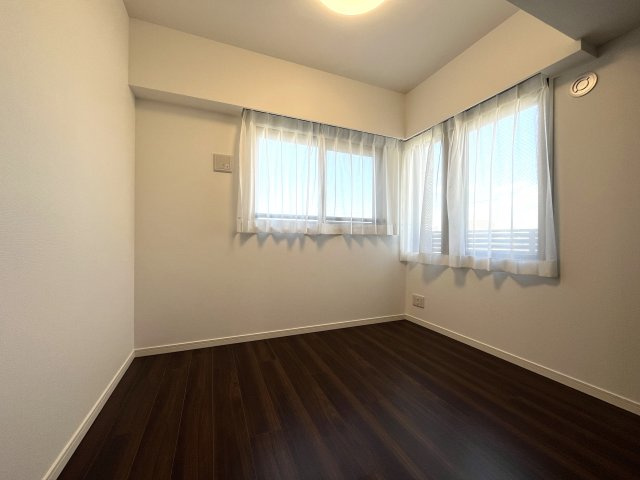 アーリアレジデンス南町田の洋室|洋室約５帖