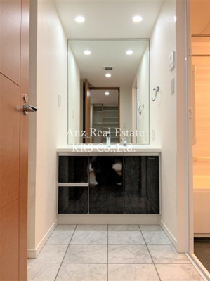 【洗面所】 | リーガル四ツ橋立売堀Ⅱ | 大きな鏡のシャンプードレッサー！