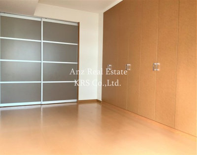 【寝室】 | リーガル四ツ橋立売堀Ⅱ | 寝室6帖のお部屋です♪