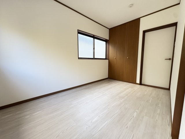 神戸市垂水区桃山台５丁目　中古戸建の洋室