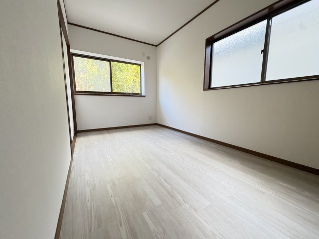 神戸市垂水区桃山台５丁目　中古戸建の洋室