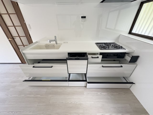 神戸市垂水区桃山台５丁目　中古戸建のキッチン