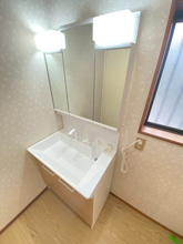 【独立洗面台】