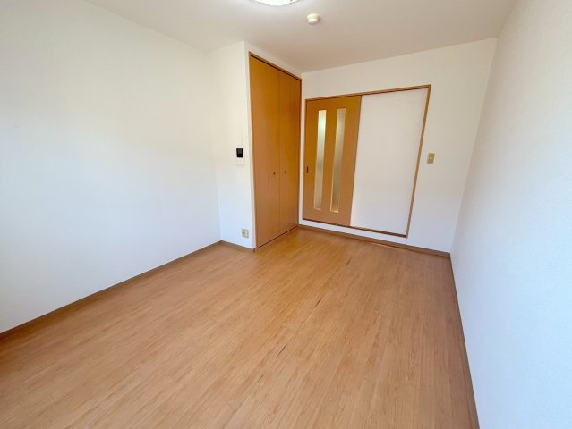 グランメール東淀川の洋室