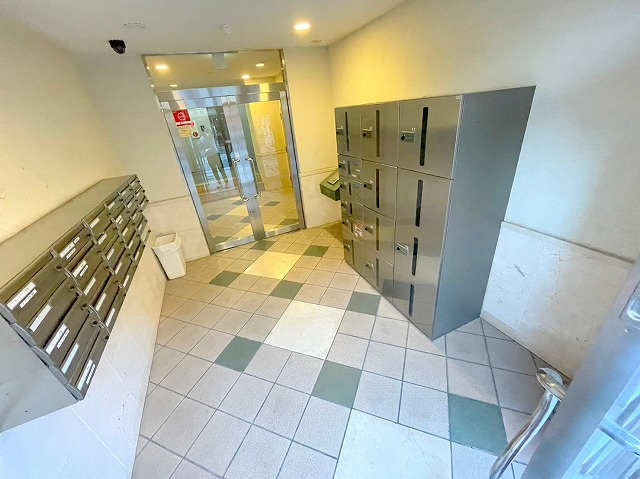 グランメール東淀川のエントランス