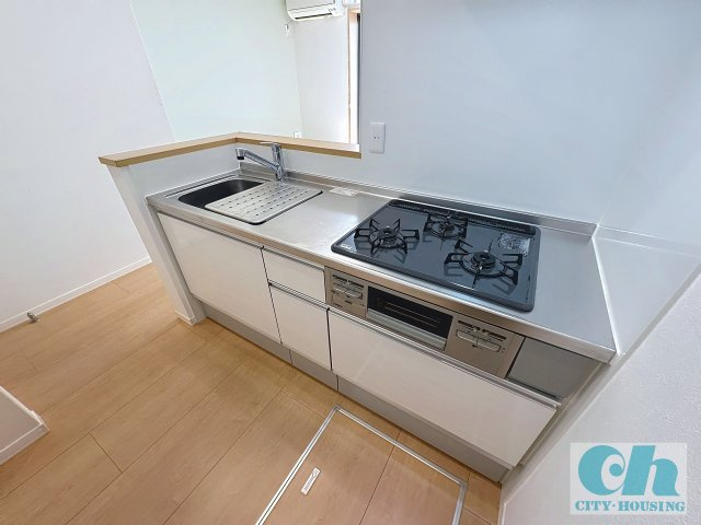 コモーダ大森南 101号室のキッチン