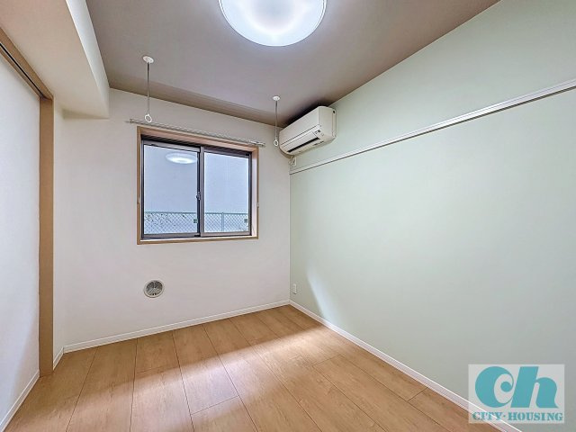 コモーダ大森南 101号室の洋室