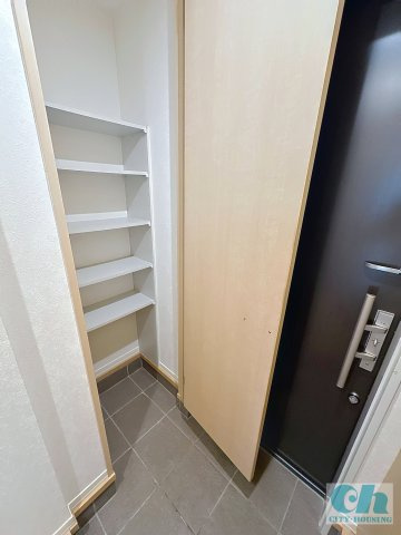 コモーダ大森南 101号室の収納