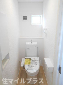 【トイレ】 | 西郷村米中山前新築一戸建て3棟 | ゆったりとした空間のトイレです