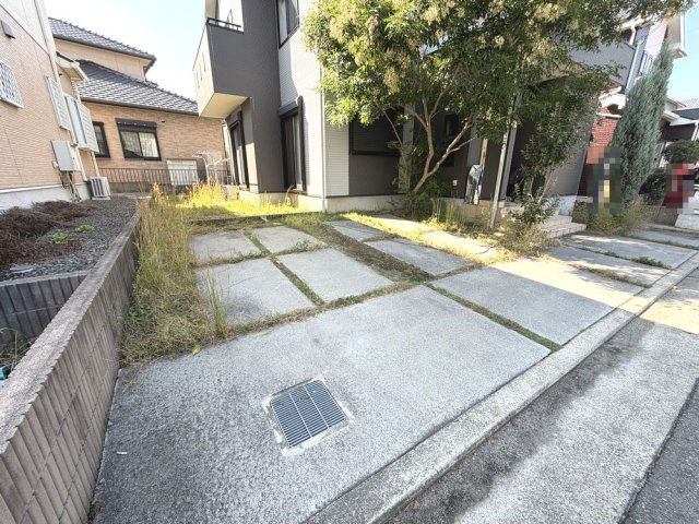 【外観】 | 外観です。前面道路東側から撮影しました。