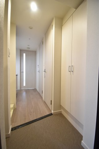 大阪市中央区玉造２丁目の賃貸マンションの玄関