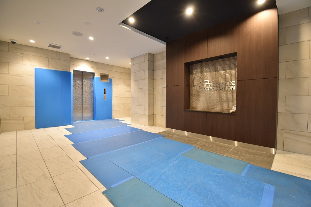 大阪市中央区玉造２丁目の賃貸マンションのロビー