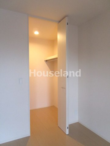 D-roomシルクマムBの収納|ウォークインクローゼット