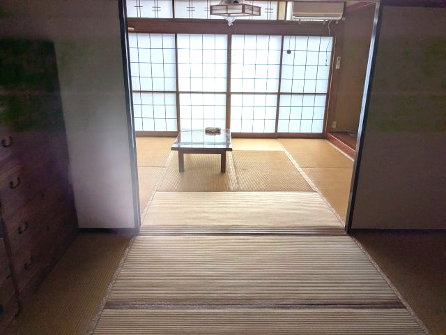 店舗付住宅　下室田町の和室|床の間のある和室。大切なお客様のおもてなしに。