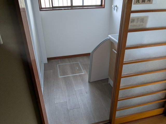 店舗付住宅　下室田町のトイレ