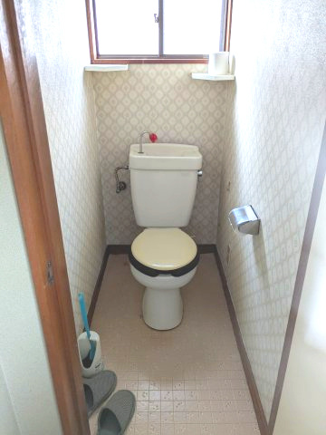 店舗付住宅　下室田町のトイレ