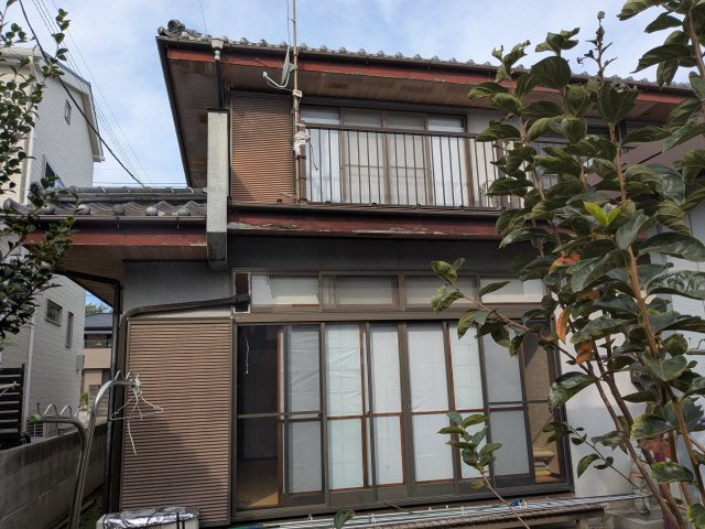 店舗付住宅　下室田町の設備|店舗として利用するのに、何かと便利な流し台も付いています。