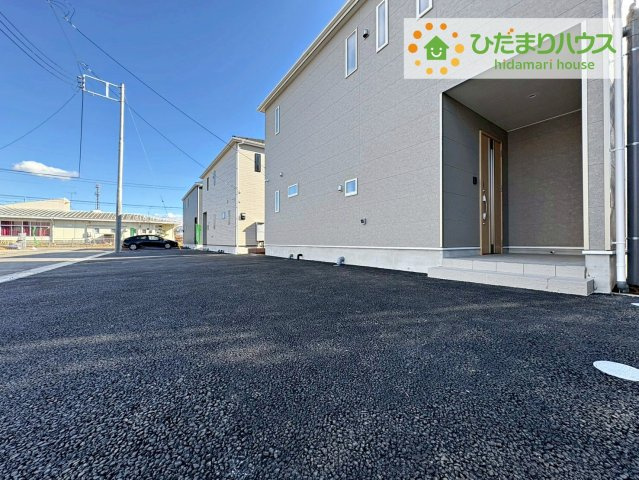 常陸大宮市姥賀町第3　新築戸建　3号棟の駐車場|マイホームなら駐車場代がかかりません。しかも、自宅の駐車場で洗車ができます！今までコイン洗車に行っていた手間も省けて、節約にもつながります(^^♪