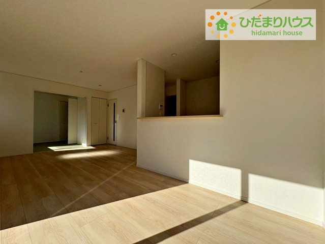 常陸大宮市姥賀町第3　新築戸建　3号棟の居間・リビング|早くお仕事終わらせて、家に帰りたくなるようなリビングです(^^♪