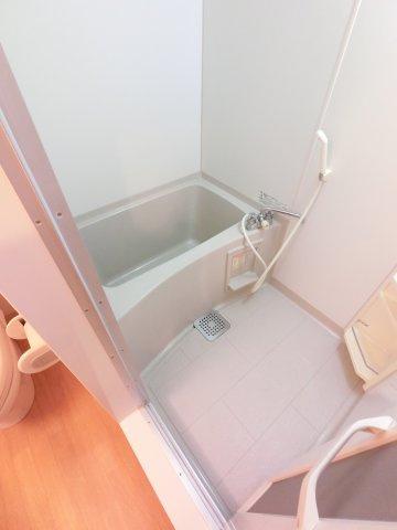 ノーベルパーク 16の浴室