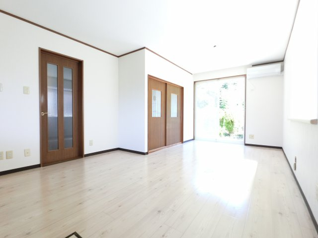 【居間・リビング】