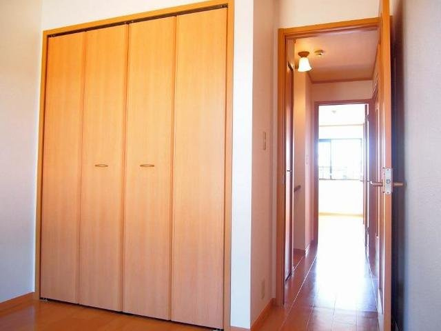 クリムソン７０の収納