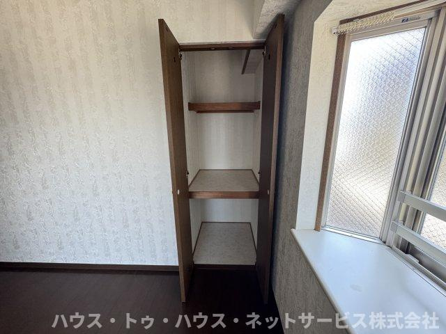 INSURANCE BLDG.XVIIのその他